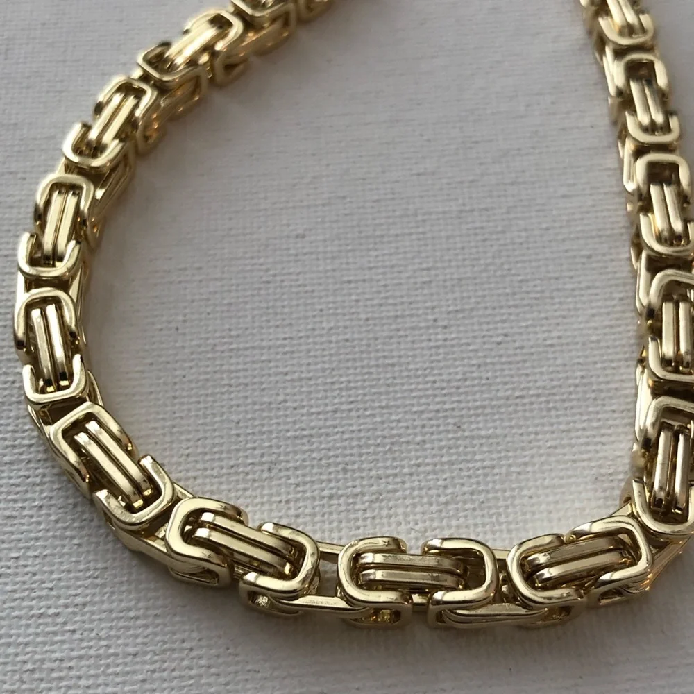 Gold Link Chain Necklace